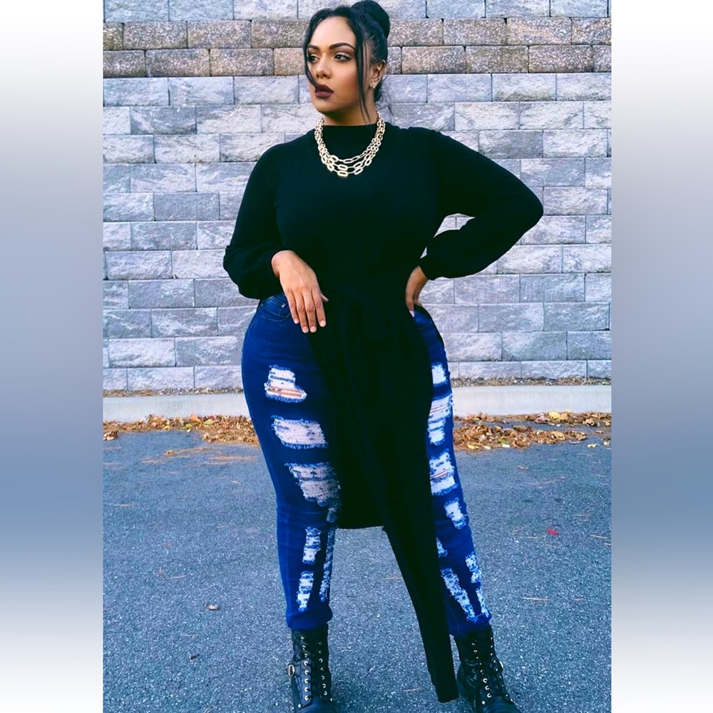 Fashion Nova Black Sweater 🖤